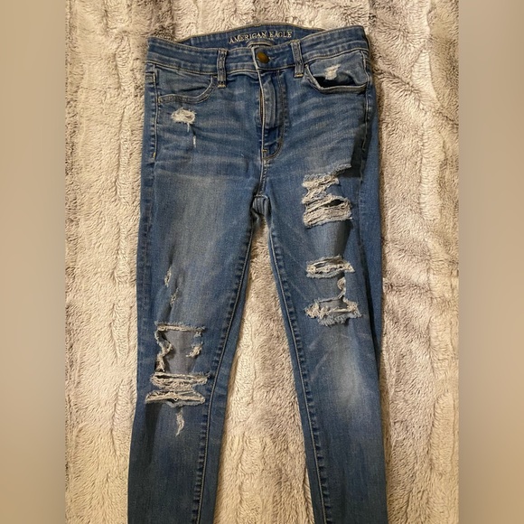 American Eagle | Super Stretch Skinny Jeans W/ Holes - Picture 2 of 7